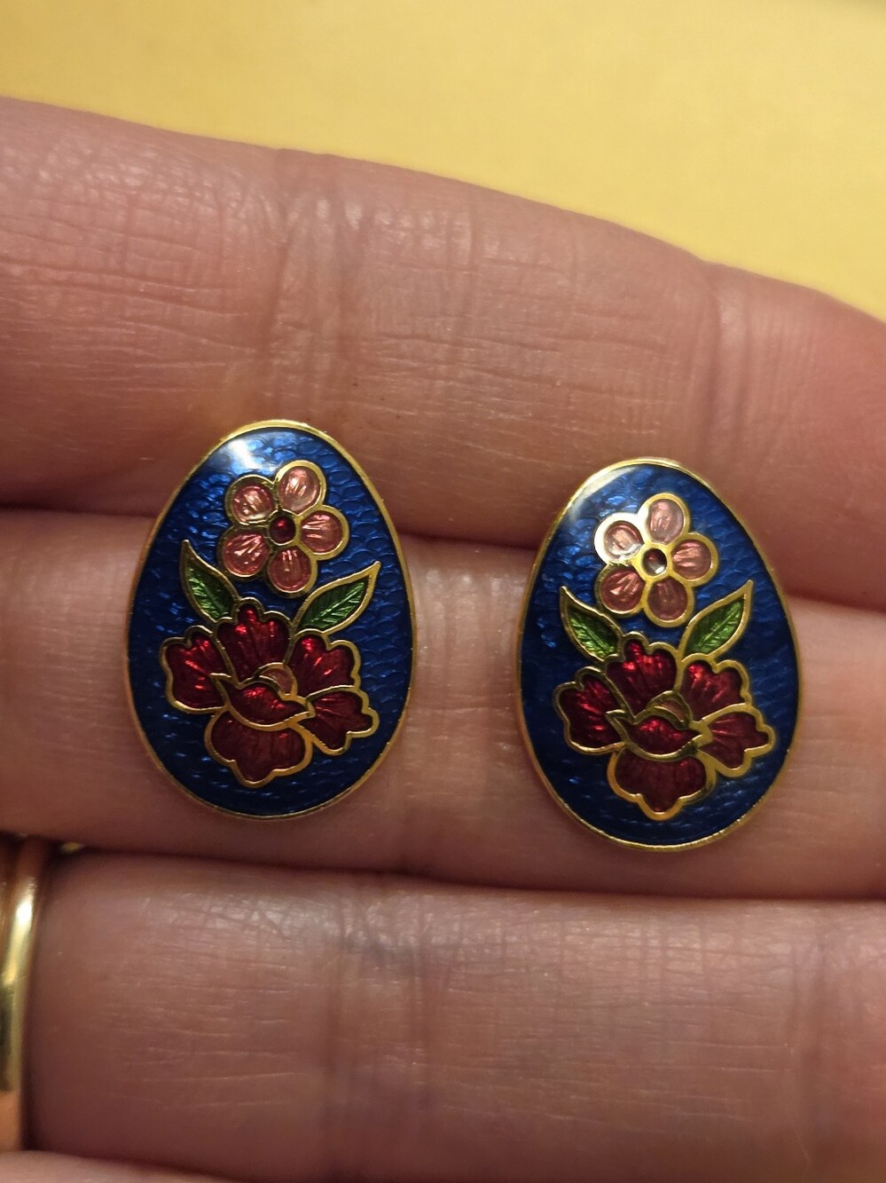 Vintage Cloisonné Floral Enamel Stud Post Earrings